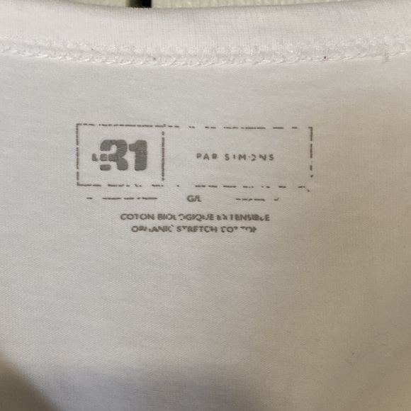 Simons Le 31 V-neck Tee Shirt - Picture 2 of 4